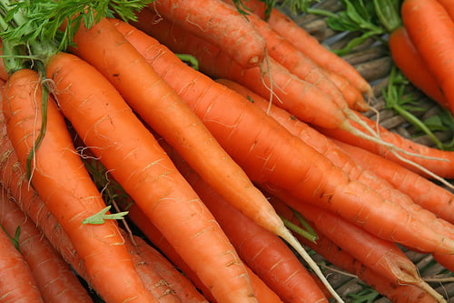 Los aumentos salariales, el compromiso y la calidad de las zanahorias